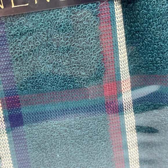 Charles Craft Kitchen Linens Red Green Christmas Dish Towels Plaid - Picture 4 of 6